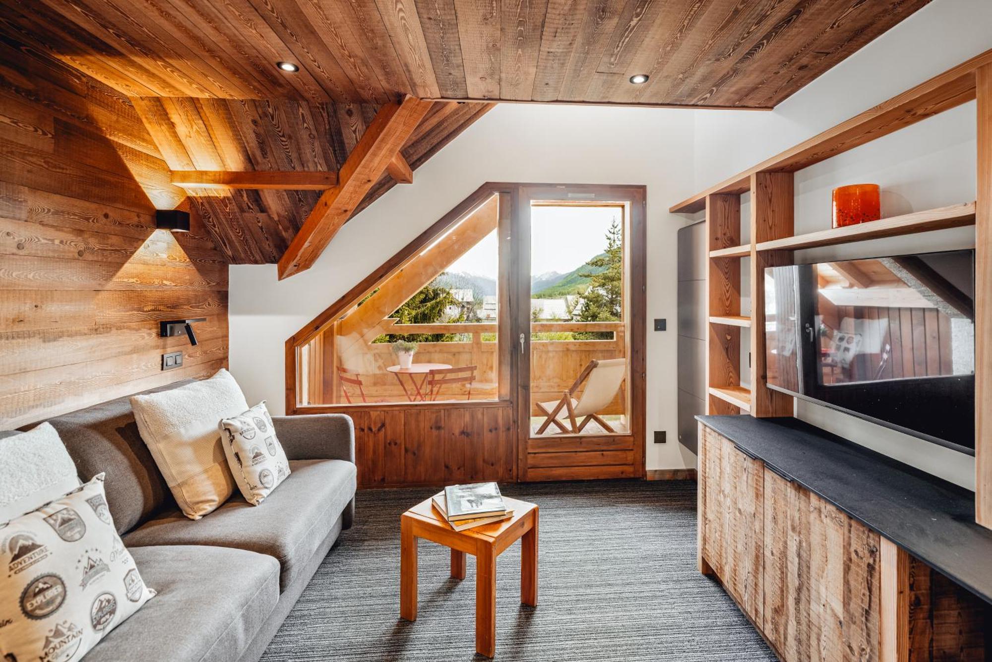Alliey & Spa Piscine Appart-Hotel Serre Chevalier Le Monêtier-les-Bains Екстериор снимка