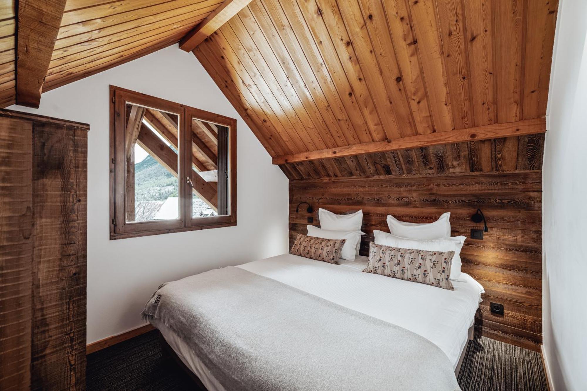 Alliey & Spa Piscine Appart-Hotel Serre Chevalier Le Monêtier-les-Bains Екстериор снимка
